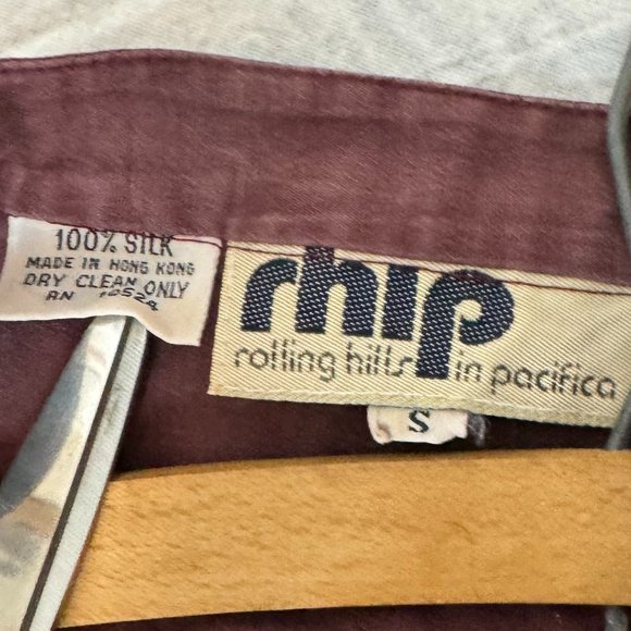 Vintage Rolling Hills in Pacifica Oversized Silk Shirt - Picture 7 of 7